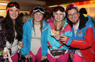 Maskenball in St. Urban